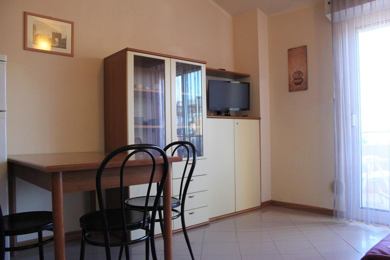 Residence Myricae Bellaria-Igea Marina Exterior foto